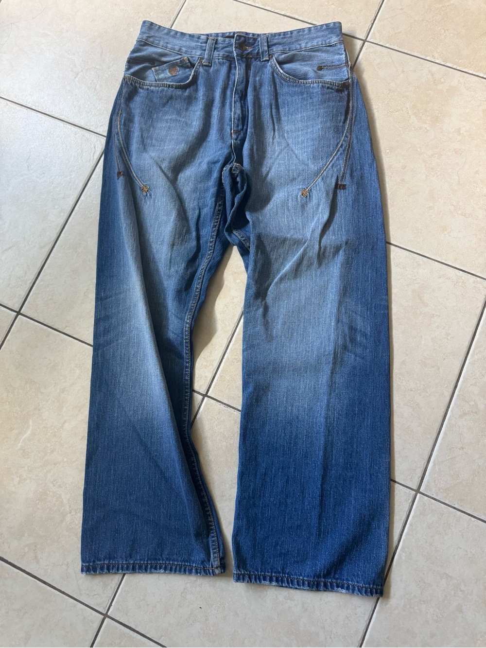 Vintage Y2K Rocawear Baggy Wide Leg Jeans Curved Seam Embroidered 34